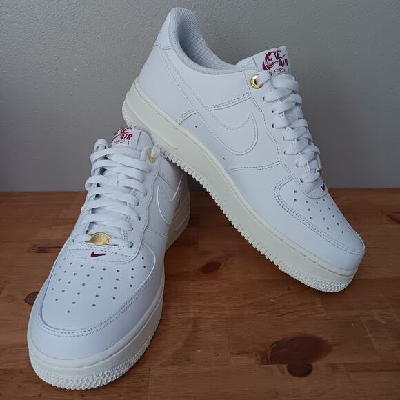Nike Air Force 1 '07 Premium History Of Logos White Sail Womens 10 Mens 8.5 NWB - Picture 2 of 15